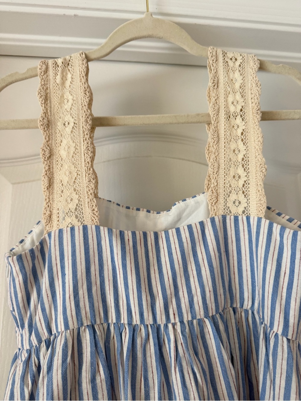 Tuckernuck Pomander Place blue white and red sundress XS NWOT - Picture 3 of 4